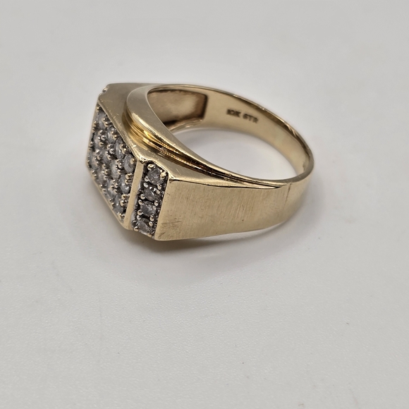 10 K Gold Signet Men's Ring  Size 12 W Diamond 6.9 Grams GTR - Picture 14 of 16